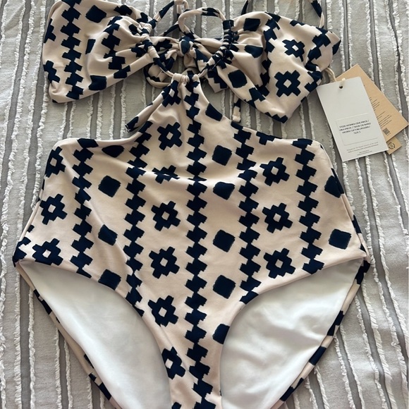 Anthropologie one piece - Picture 2 of 6